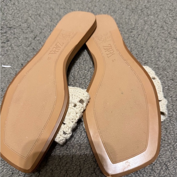 Zara Women's Crochet Sandals in Cream - Picture 4 of 4